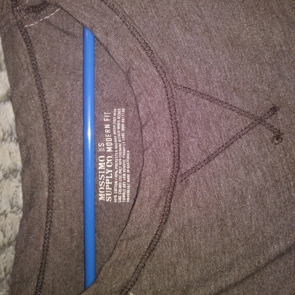 Mossimo tee